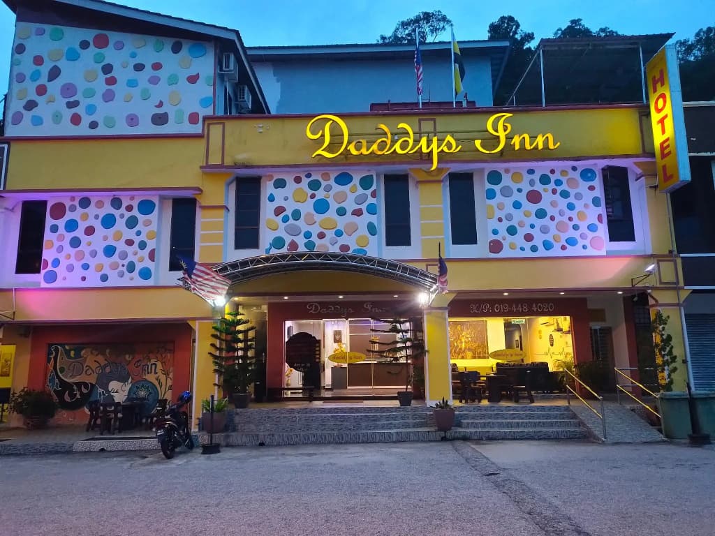 Daddy's Inn - photo 1