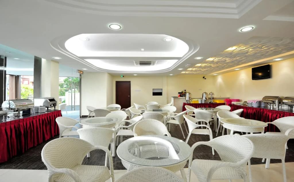 Hallmark View Hotel - photo 20