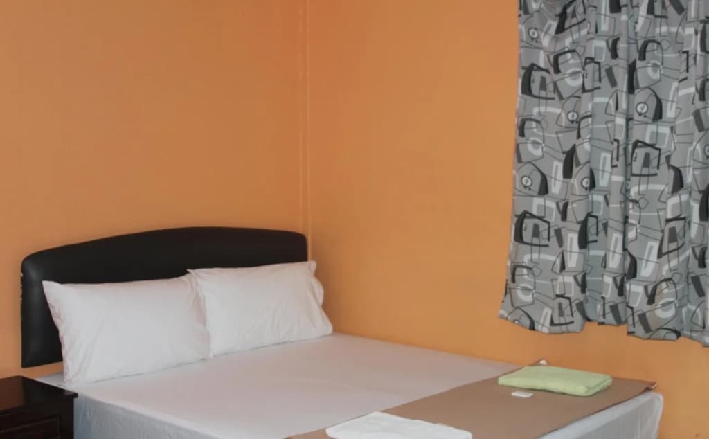 Kajang Star Hotel - photo 2