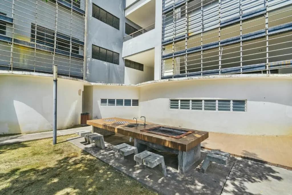 Puchong Skypod Residence, 1-5 pax with Balcony Unit, Walking Distance to IOI Mall, 10min Drive to Sunway - photo 1