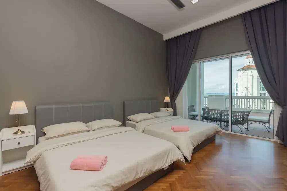Straits Quay Waterside Suites - photo 33