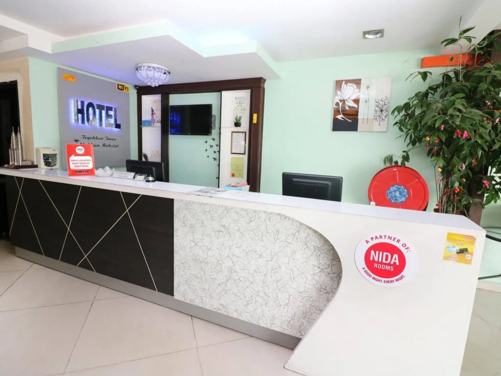 Veenai Hotel - photo 2