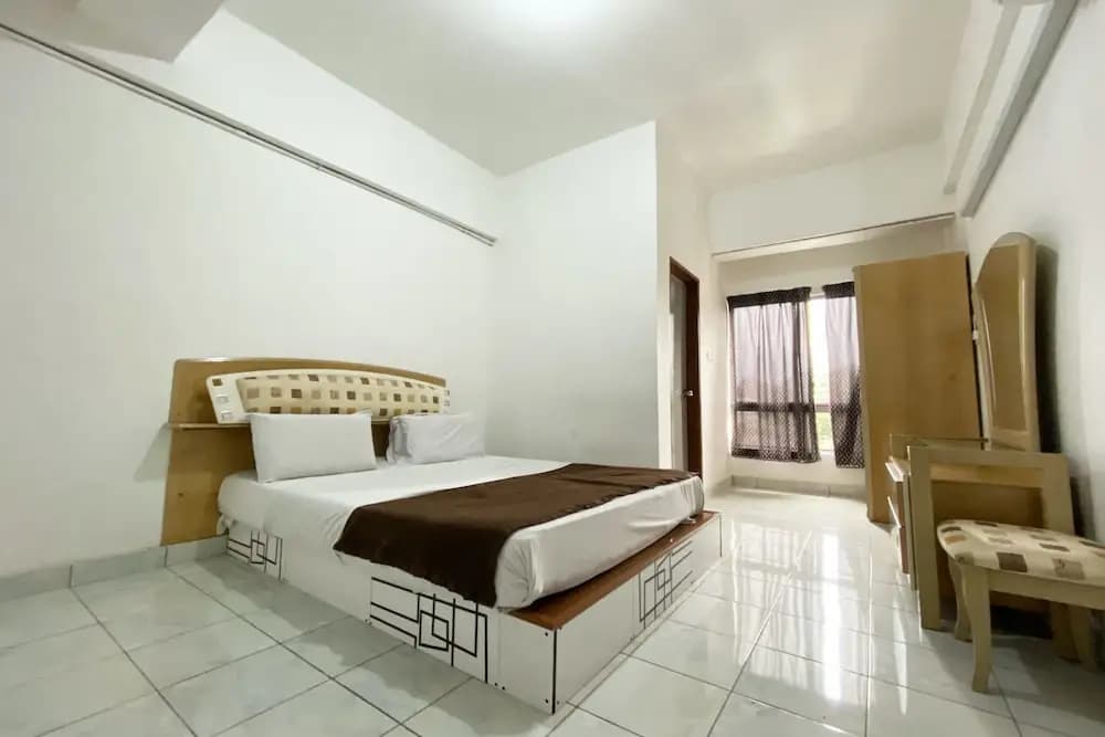 Api Api Guesthouse 533 by Oyo Rooms - photo 1