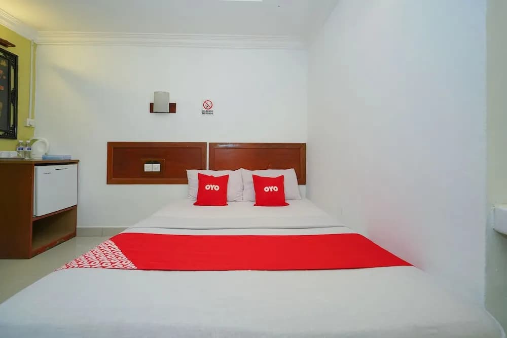 Fins Hotel by OYO Rooms - photo 3