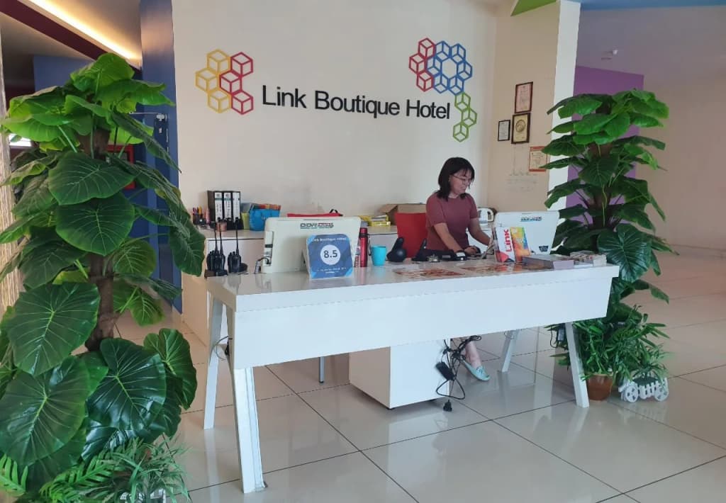 OYO 89848 Link Boutique Hotel - photo 18