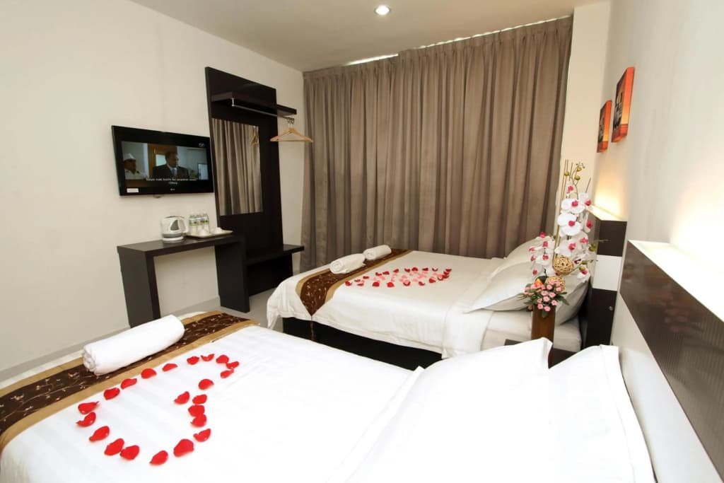 New Century Hotel - photo 22