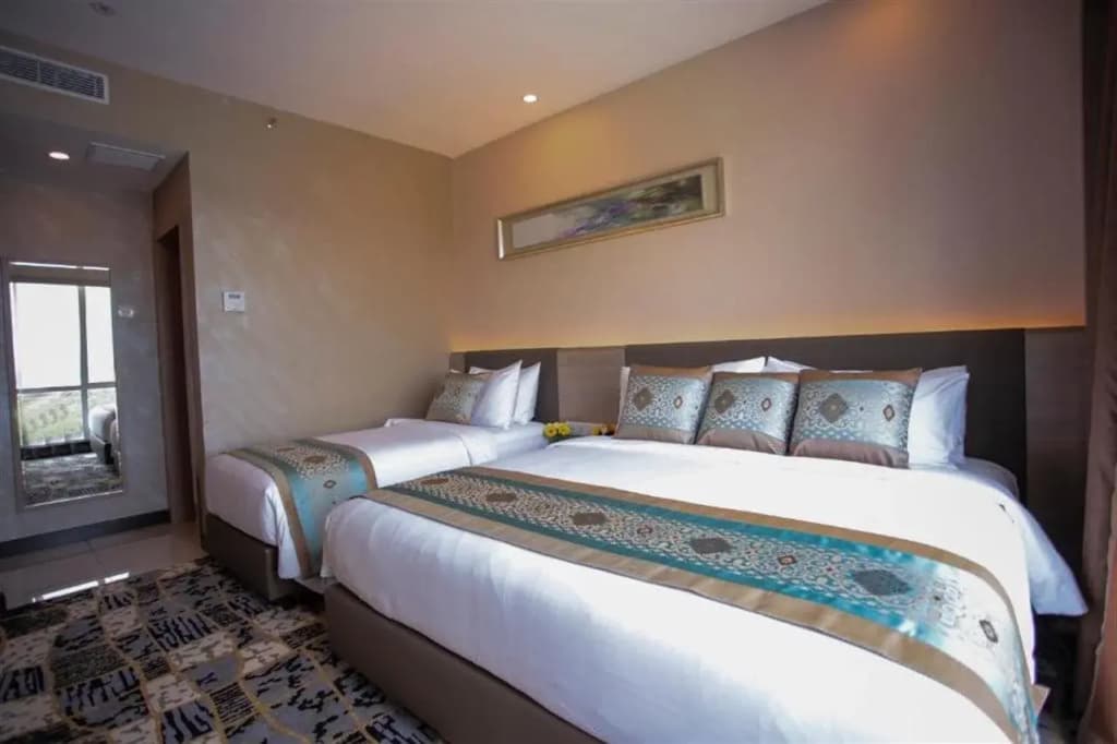 V8 Hotel - photo 39