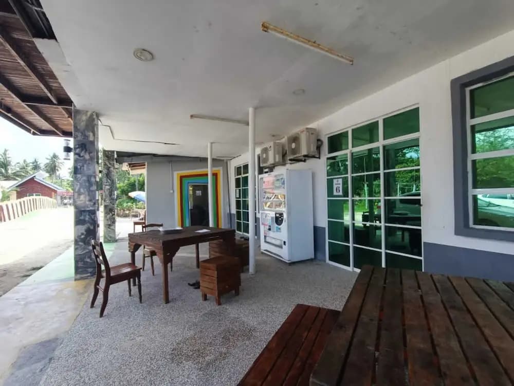 OYO 90799 Sharhan Residence - photo 16