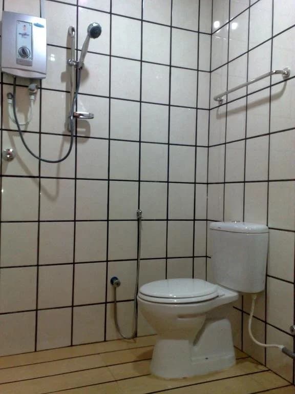 OYO 1028 15 Avenue Inn - photo 10
