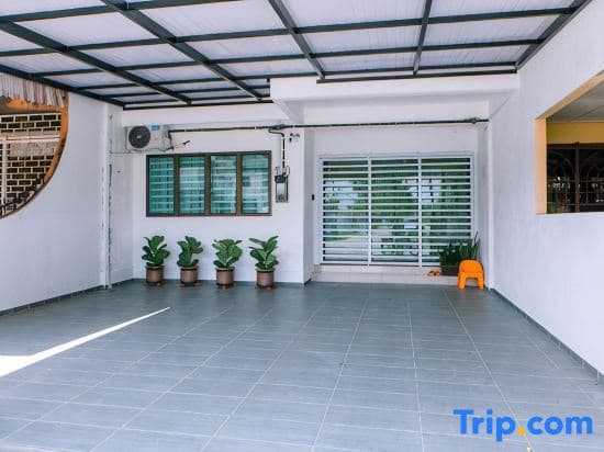 Karking 15@Pinjistation (8pax/4br) - photo 1