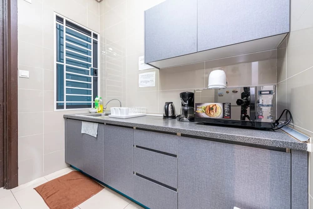 Spacious Three Bedroom Condo Cyberjaya - photo 22