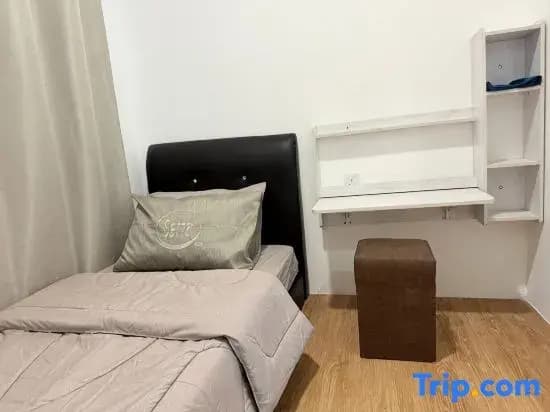 Jeff & Ricky Homestay@156 Tropic City View Condo - photo 9