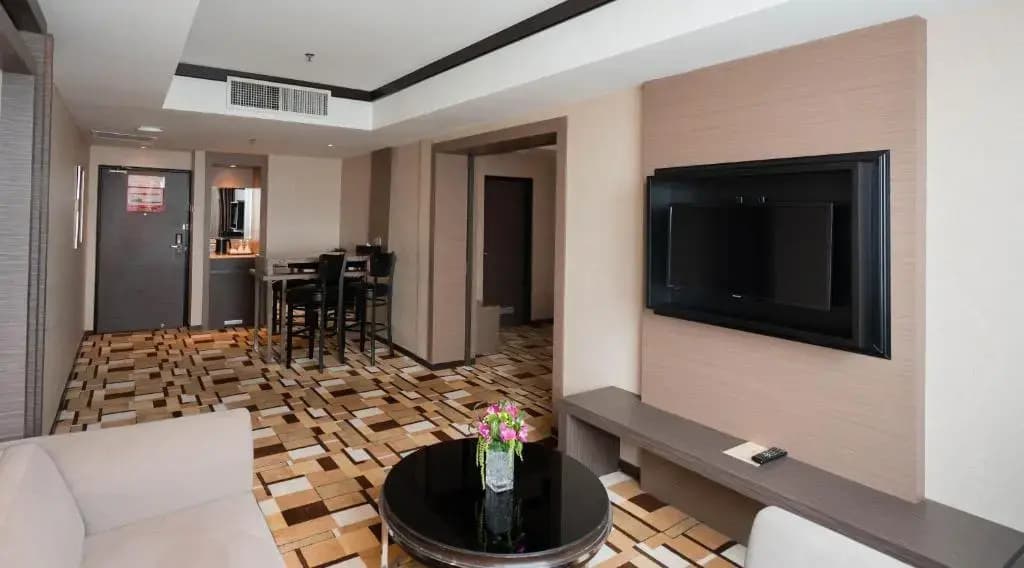 Grand Paragon Hotel Johor Bahru - photo 42