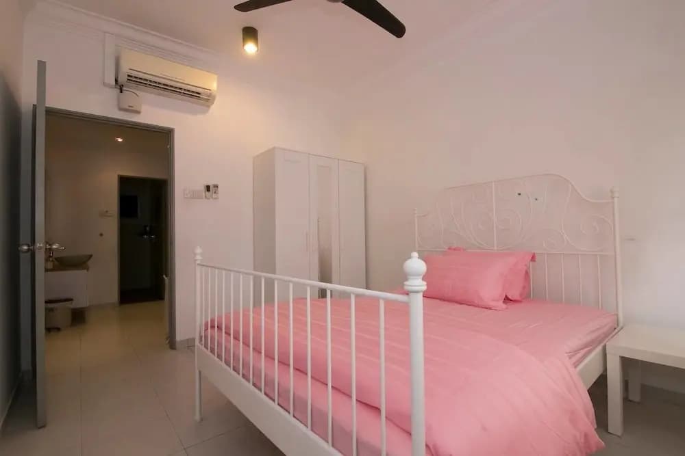 Homely Condo Near Embassy Row - photo 3