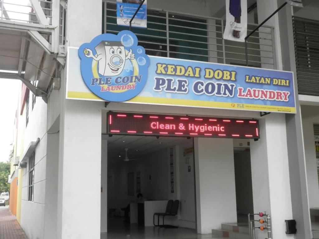 Putra One Avenue Hotel - photo 1