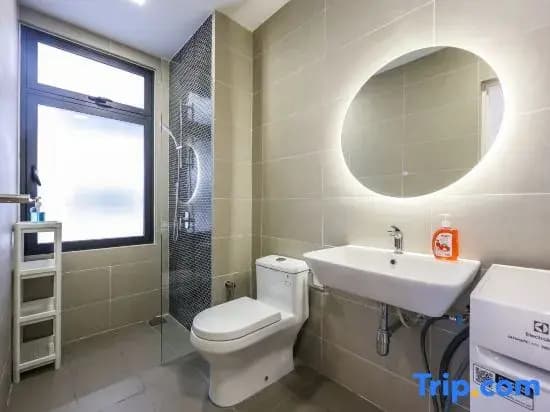 Luxurious TRX Corner Dual Balconies + 2 Bedrooms - photo 6