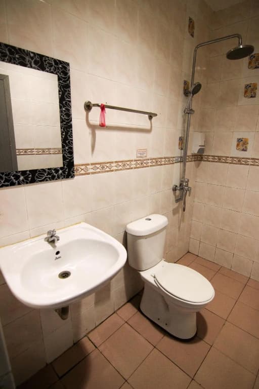 Rose Cottage Hotel Taman Johor Jaya - photo 8