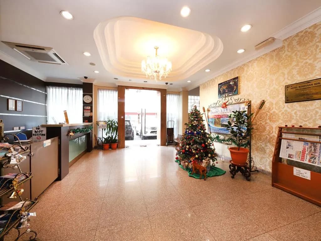 OYO 1108 Bundusan Hotel - photo 2
