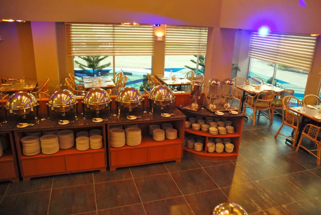 The Pavilion Hotel - photo 20