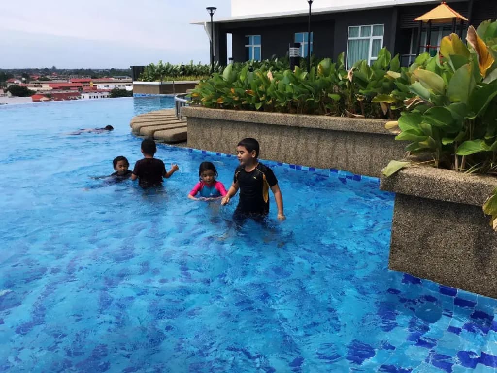 Hanifa Homestay D'Perdana - photo 17