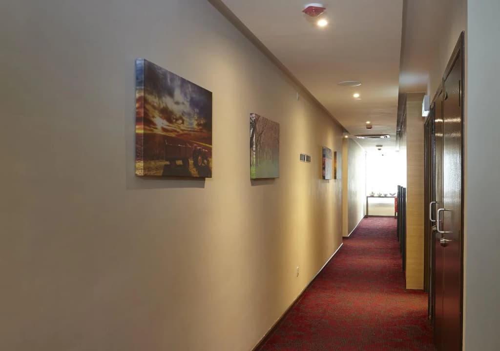 Hotel Six Seasons - photo 14