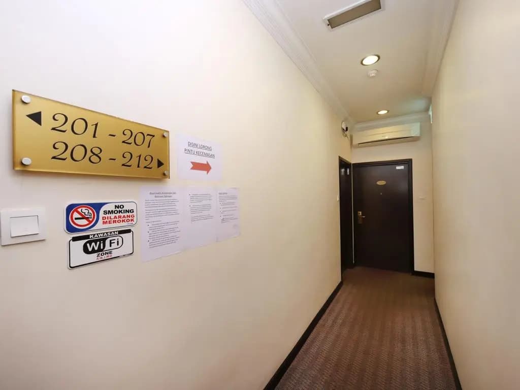 OYO 750 Comfort Hotel - photo 12