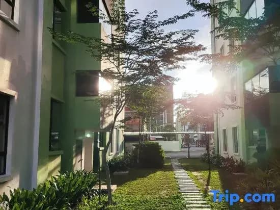 Manhattan PoolView 3bedroom suite Netflix |  Ipoh Station18 - photo 2