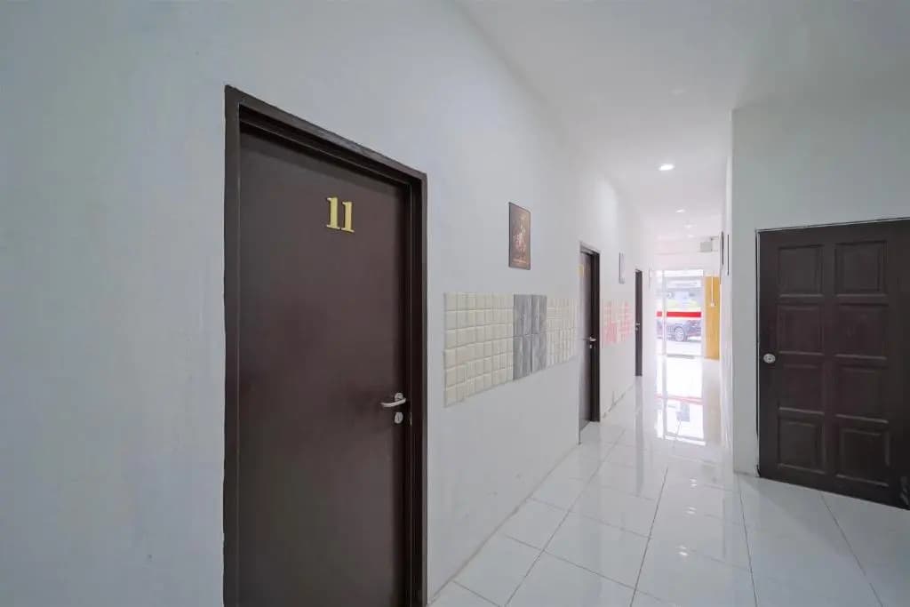 Hotel O Sp Berlian Inn - photo 10