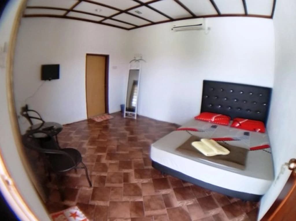 Izz Room Motel - photo 3