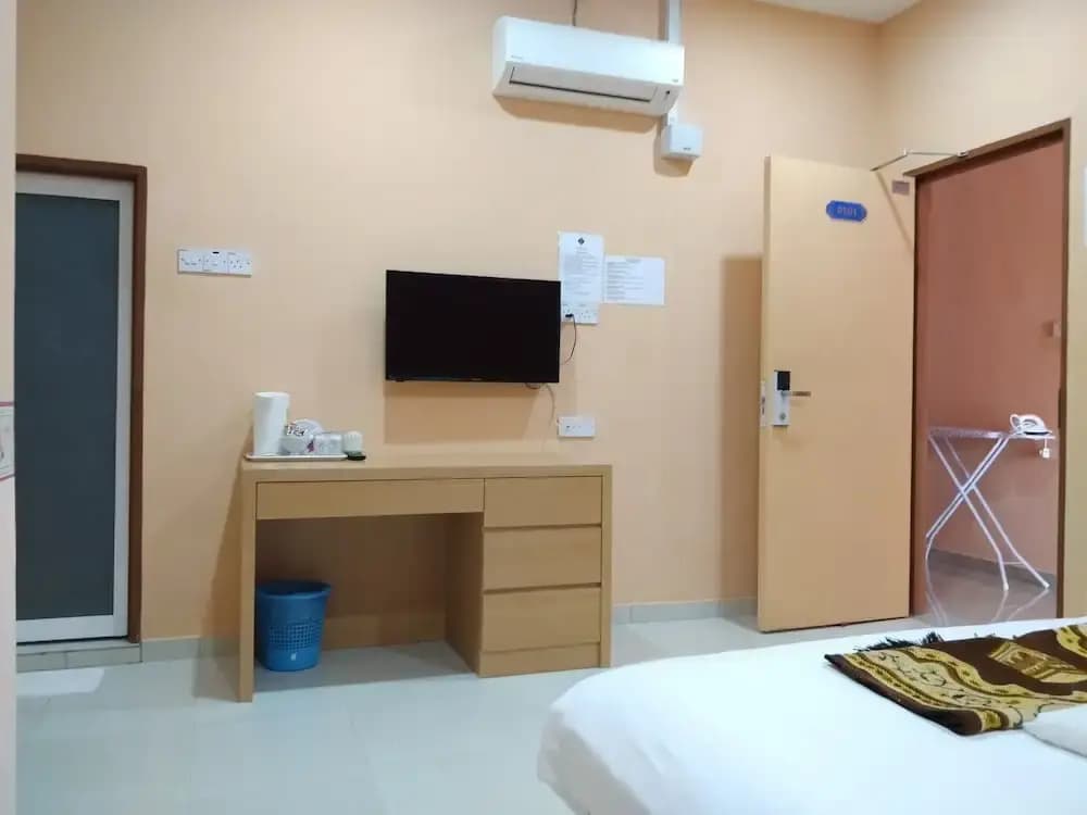 Hotel O Puteri Miqaila - photo 5