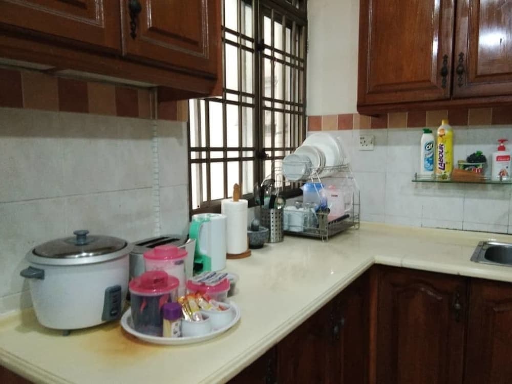 Aini's Guest House In Vista Amani Condo - photo 19