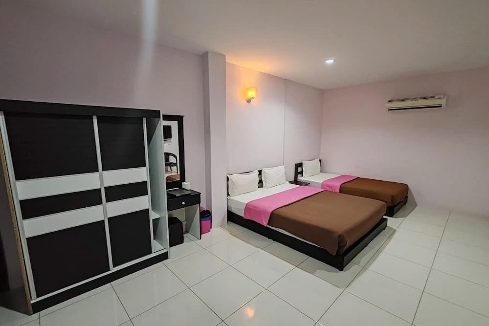 Hotel Kuang Hua Sitiawan Near To (UniKL-MIMET) - photo 3