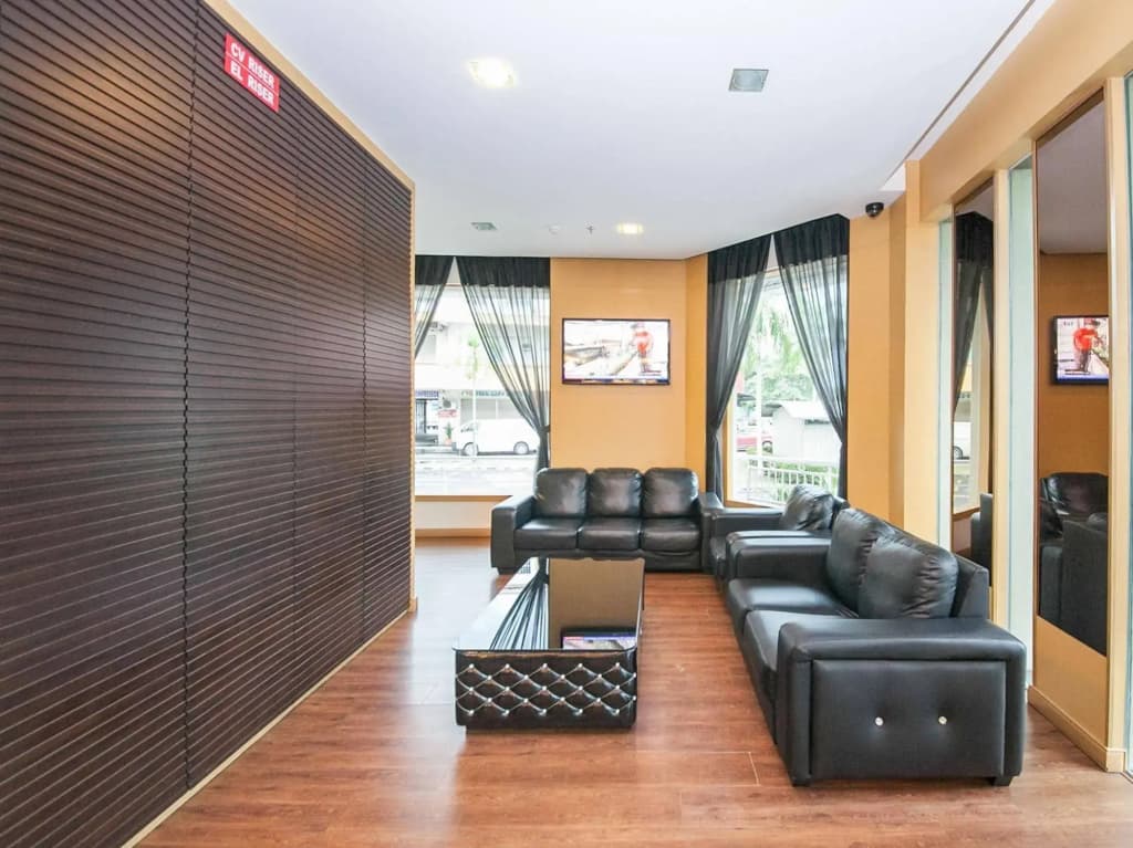 OYO Rooms Bundusan Commercial Centre - photo 15