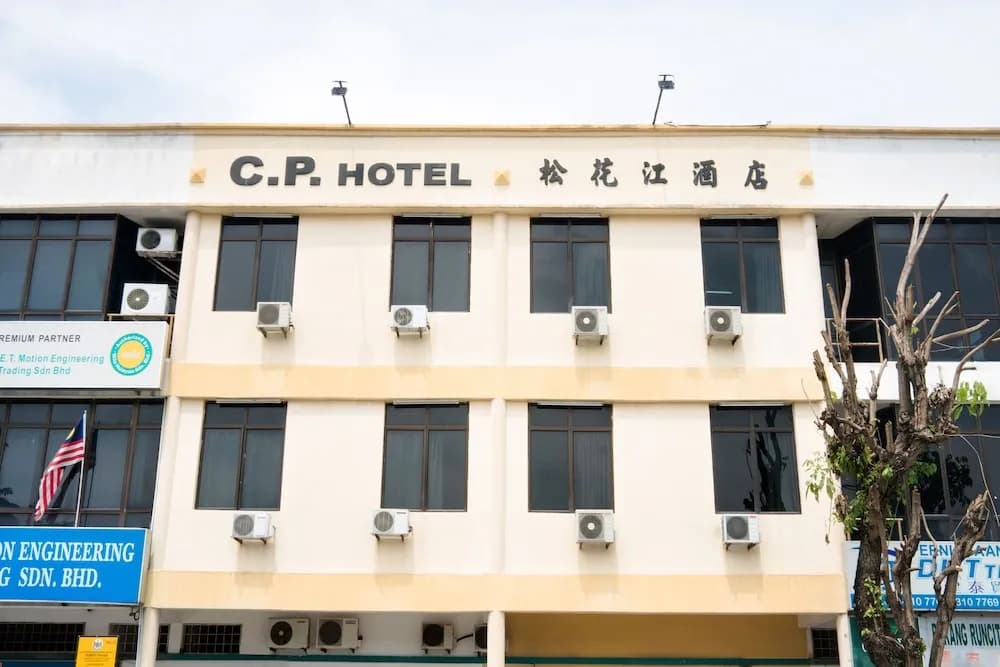 CP Hotel by OYO Rooms - main photo