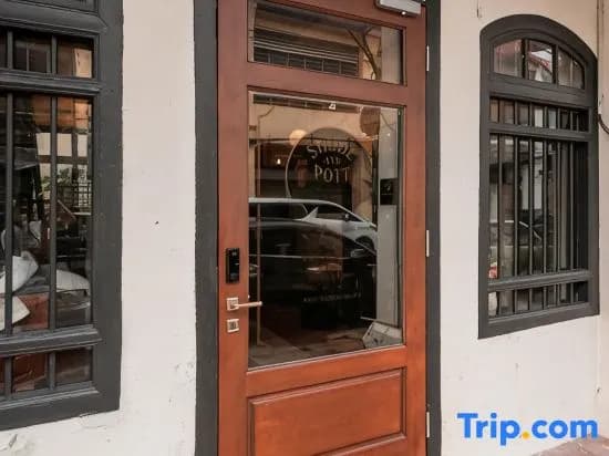 Melayu Villa by Aayu - 8 mins walk to Armenian St - photo 2