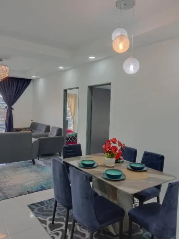 Ramadhina Eagle Eye View Home2stay Emerald Avenue - photo 16