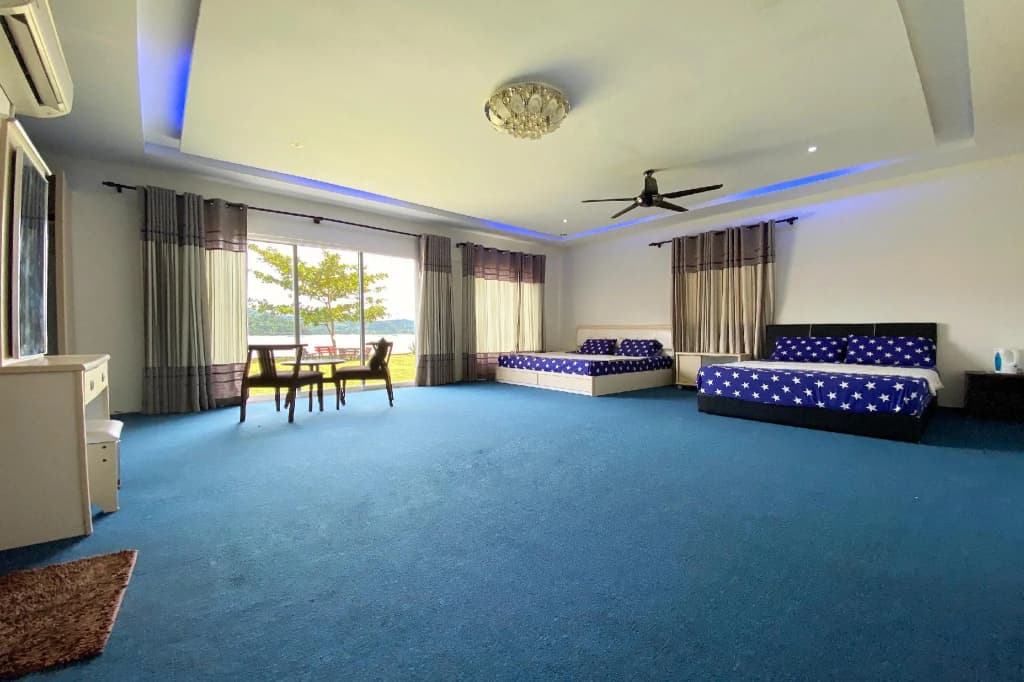 OYO Home 90319 Ambong Bay Resthouse Homes - photo 7