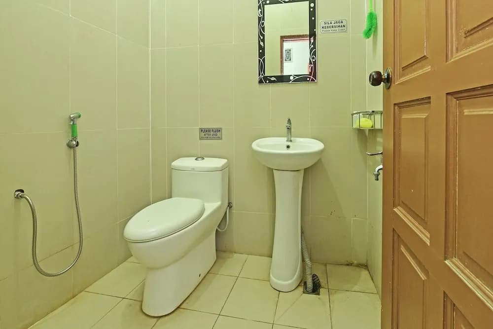 OYO 90441 Cz Traveler's Hotel - photo 7