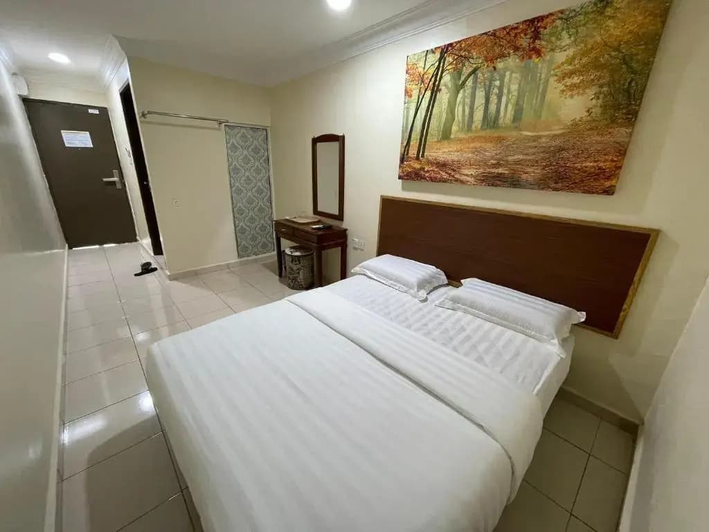 The Hotel - photo 4