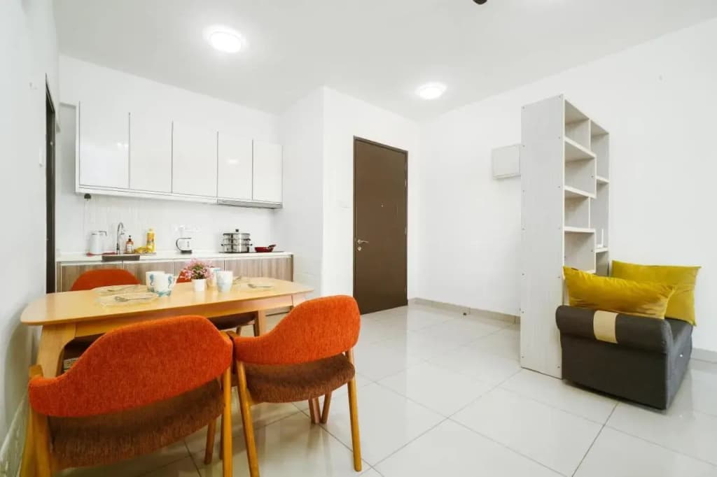 Lovely 2Br Majestic Condo 6 Pax Pool View - photo 11