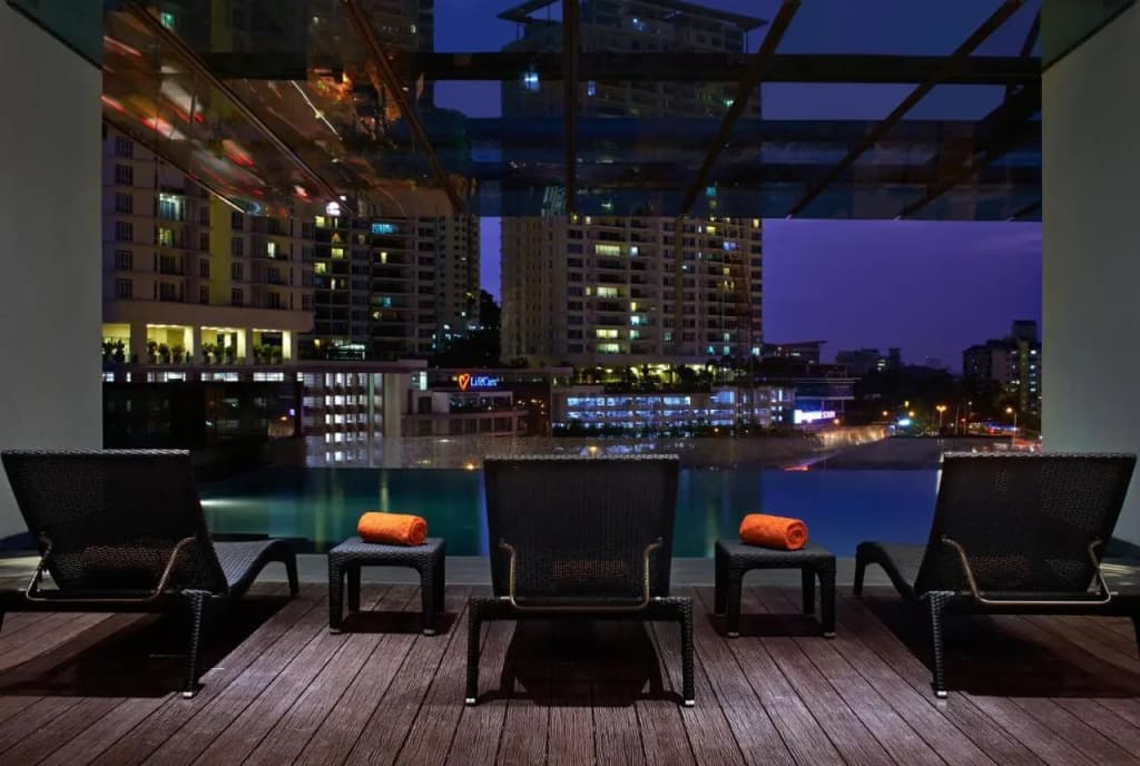 V E Hotel & Residence - photo 37