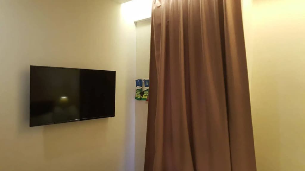 9 Square Hotel - Kota Damansara - photo 6