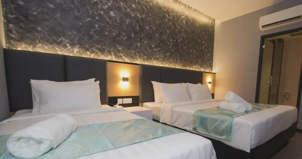 Solid Hotels - photo 13