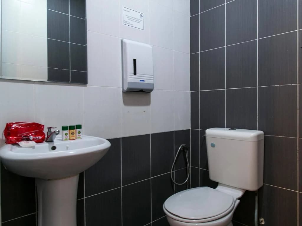 OYO Rooms Angsana Mall - photo 9