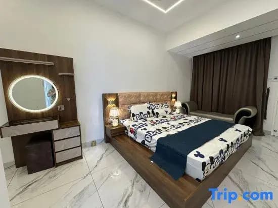 Sri Bahagia Castle Homestay - photo 2