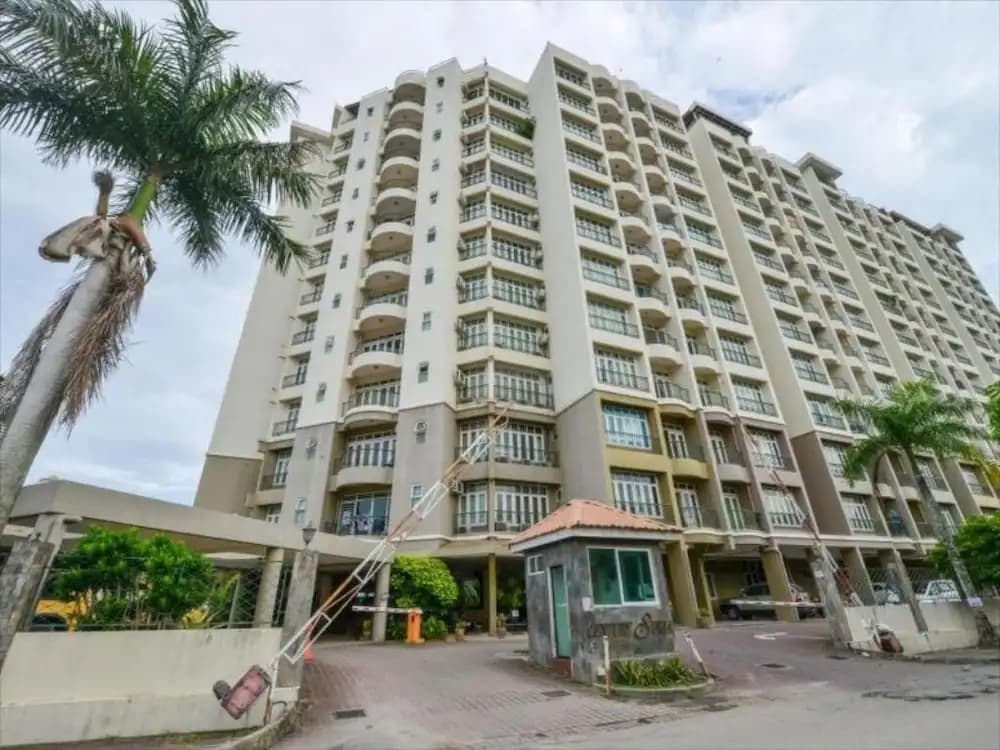 Century Suria Anytime Holiday Apartment - photo 1