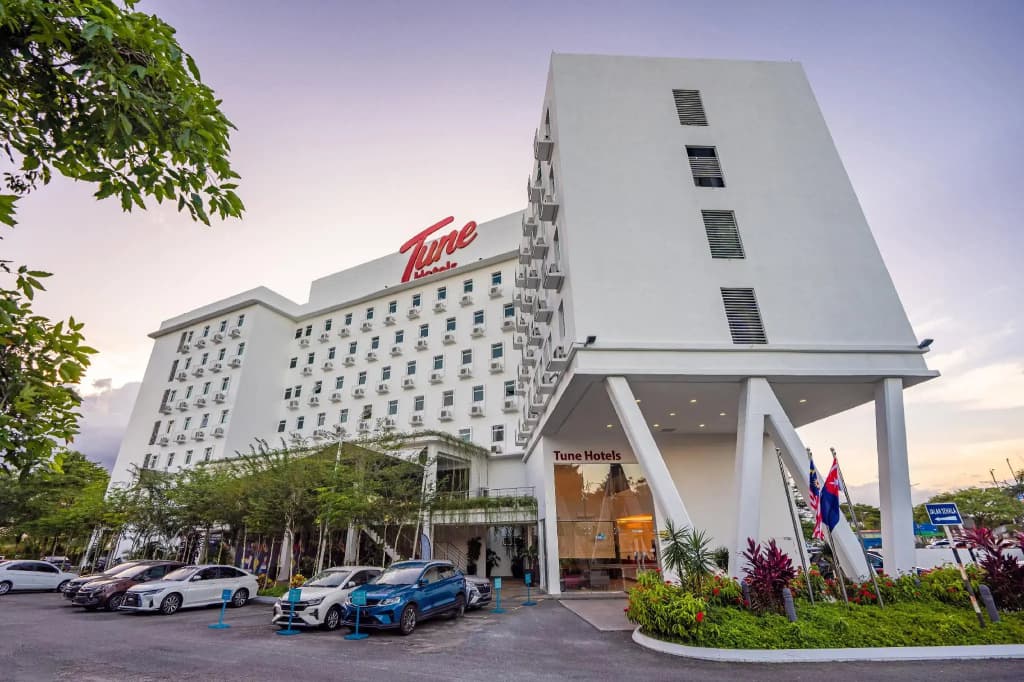 Tune Hotel - Danga Bay, Johor - photo 15