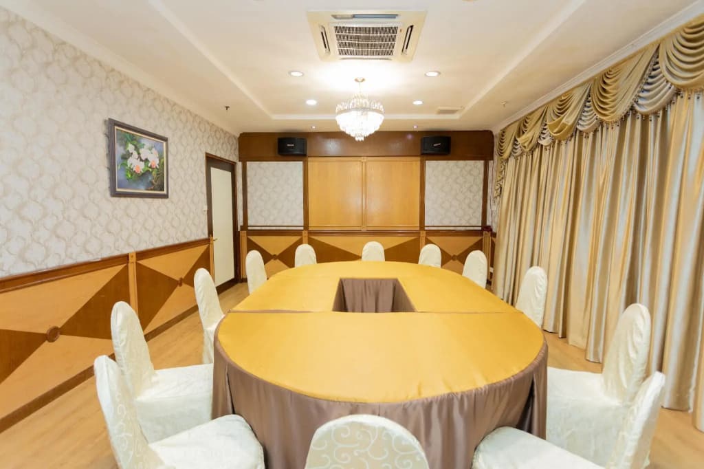 Pelican Hotel - photo 4