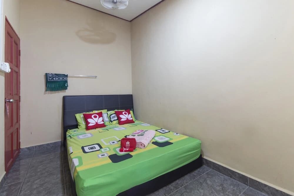 ZEN Home Nabil Nabila Homestay - photo 27