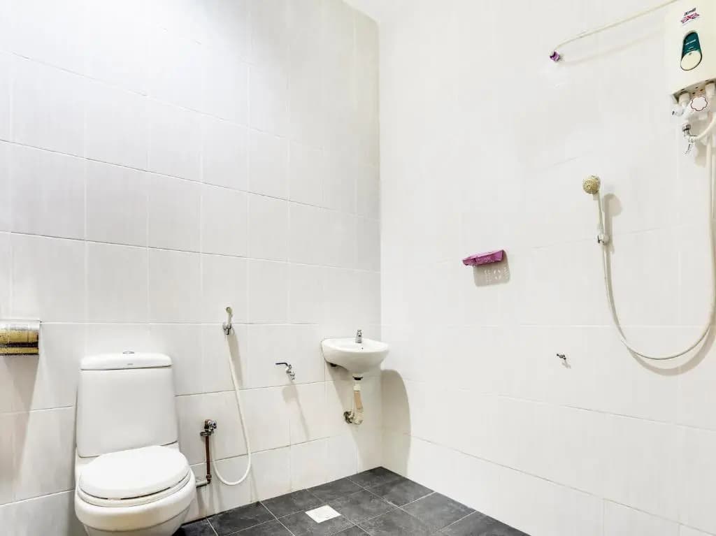 OYO 89615 T Family Hotel - photo 7